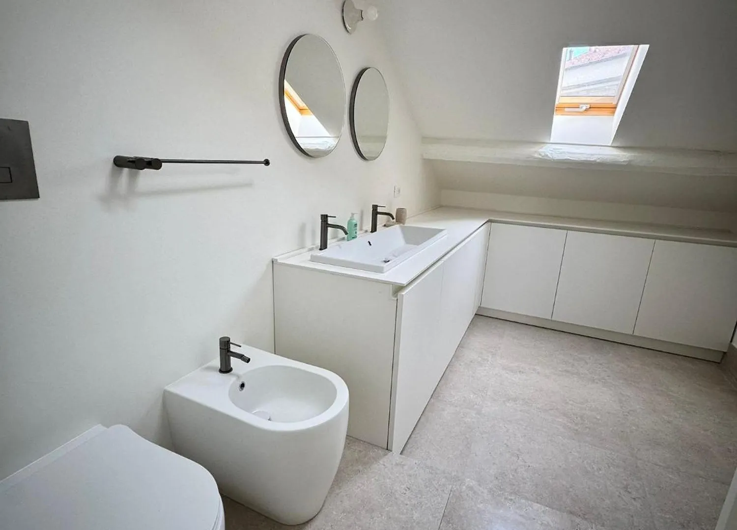 Apartment Be Your Home - Dalla Corte Del Glicine Milan