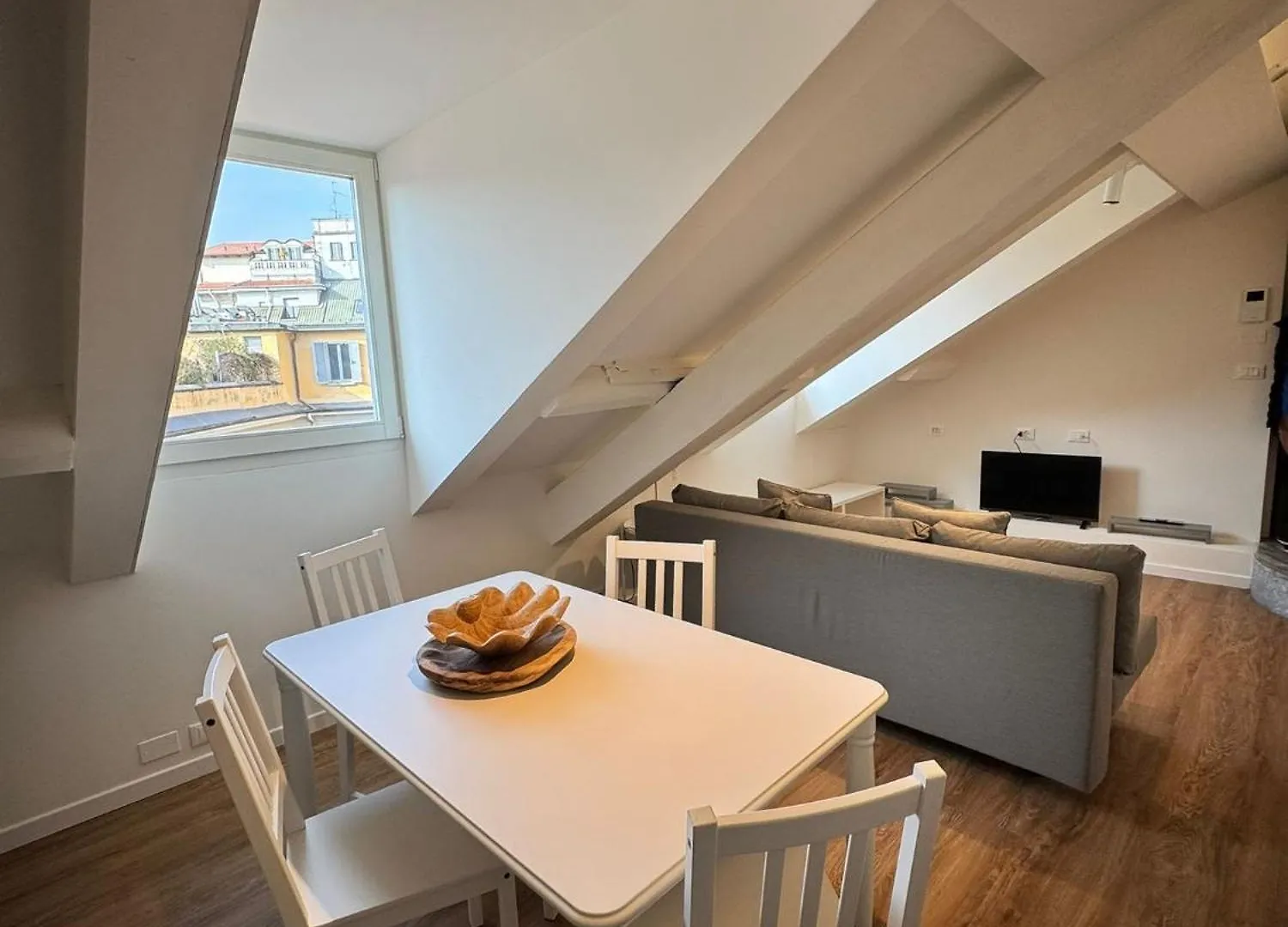Be Your Home - Dalla Corte Del Glicine Milano